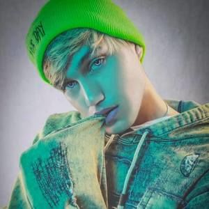 Meet your Posher, Alejandro